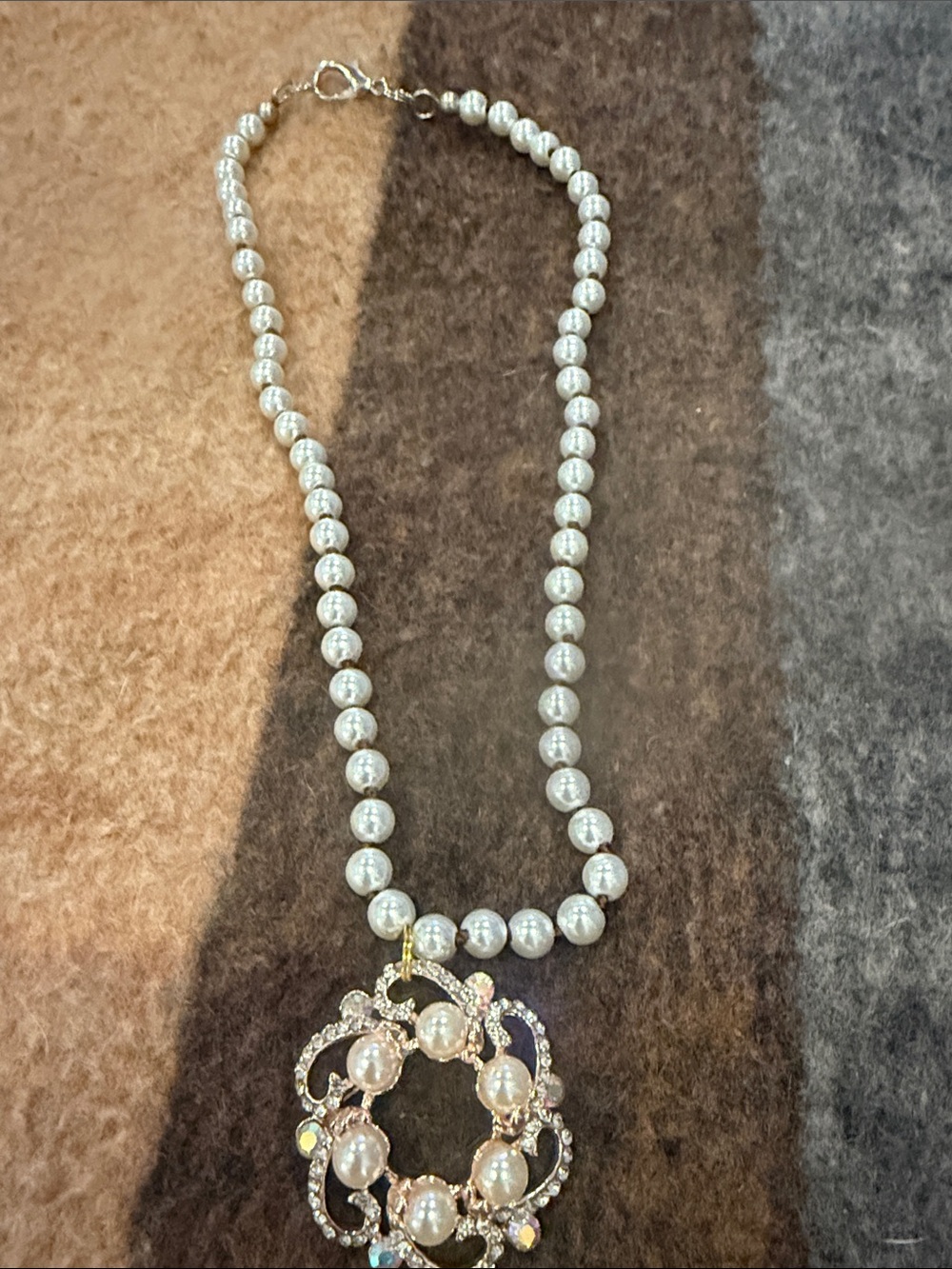 Elegant Pearl Necklace with Crystal Floral Pendant - White